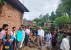 Sidhi News: अतिवृष्टि प्रभावित गांवों में पहुंचे कलेक्टर विकास मिश्रा, नुकसान का लिया जायजा, राहत के दिए निर्देश
