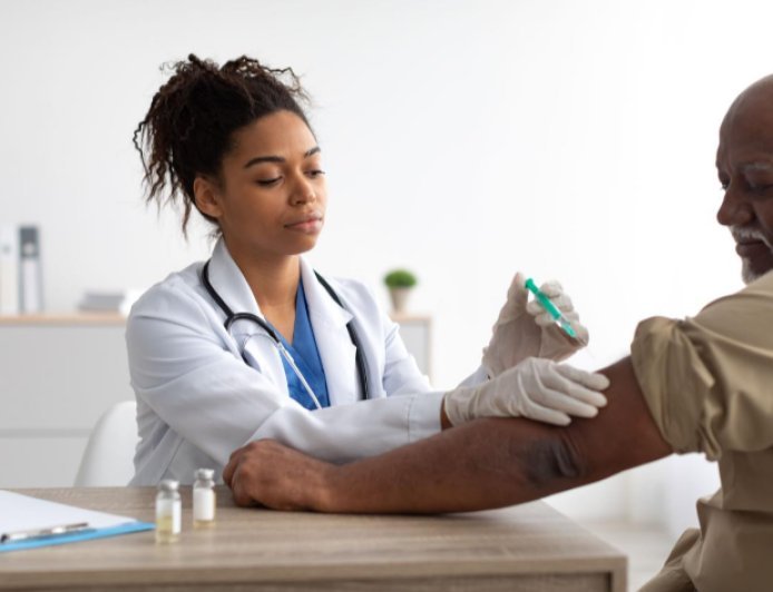 Shingles Vaccine Benefits: क्या दाद की वैक्सीन से हार्ट अटैक और स्ट्रोक का खतरा कम होता है? स्टडी में दावा, नई स्टडी में बड़ा दावा