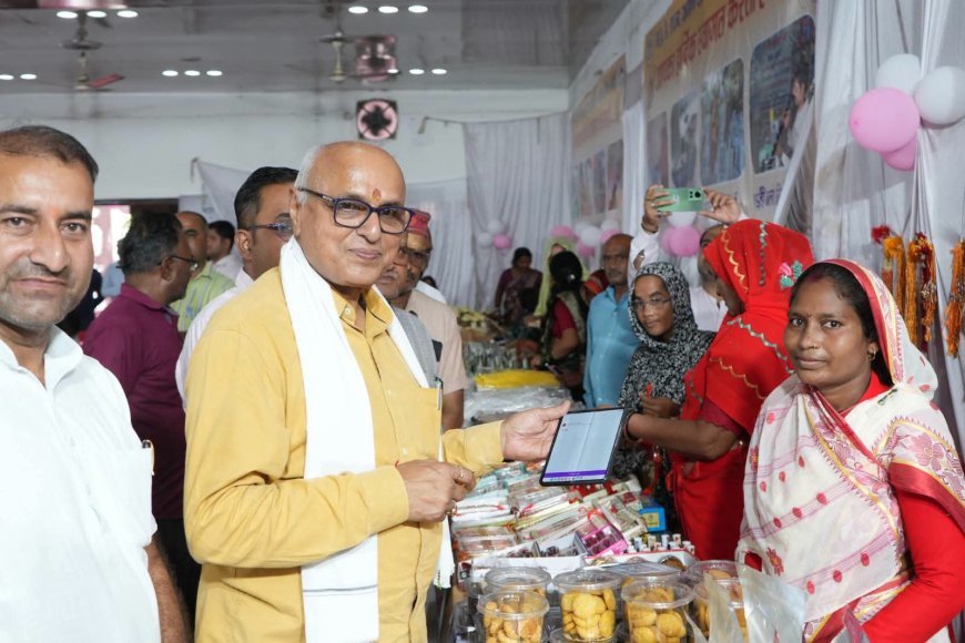 Sidhi News: आजीविका राखी मेले में पहुंचे सांसद डॉ. राजेश मिश्रा,अब तक 1.85 लाख रुपये की बिक्री