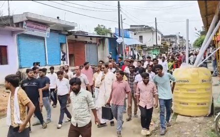 मड़वास थाना प्रभारी ने व्यापारियों से की गाली गलौज,विरोध में 6 घंटे बंद रहा बाजार,एक दिन पूर्व भी सब्जी विक्रेता के साथ की गई अभद्रता