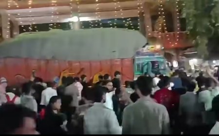 Gwalior Sheetla Mata Temple Accident: शीतला माता मंदिर के पास भीषण हादसा: ट्रक ने श्रद्धालुओं को रौंदा, 12 की मौत, 70 से ज्यादा घायल