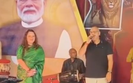 MP News: मां शारदा की नगरी में SP ने सुरीली आवाज में गाया मां शारदा का भजन, भावुक अंदाज ने जीता श्रद्धालुओं का दिल,VIDEO वायरल