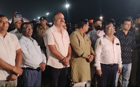 मझौली में अव्यवस्थाओं के बीच रावण दहन, न दुर्गा झांकियां दिखी न बैठने की रही समुचित व्यवस्था