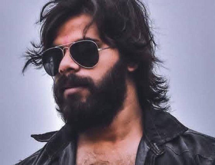 पत्रकारों के खिलाफ आपत्तिजनक गाली देना पड़ा महंगा, बघेली कलाकार अविनाश तिवारी पर FIR दर्ज,ऑडियो वायरल