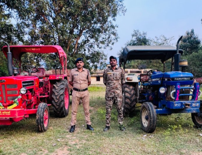 गोपद नदी में अवैध रेत परिवहन करते दो ट्रैक्टर-ट्रॉली जब्त,पुलिस को देखकर वाहन छोड़कर फरार हुए चालक