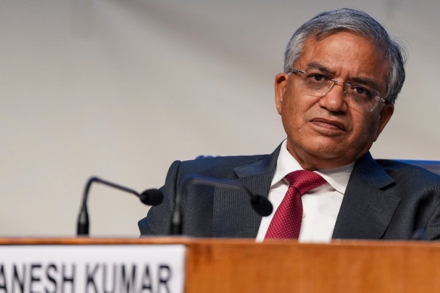 ज्ञानेश कुमार के इस्तीफे की मांग पर दिल्ली में प्रदर्शन तेज, जंतर-मंतर की ओर बढ़ रहे प्रदर्शनकारियों को पुलिस ने रोका