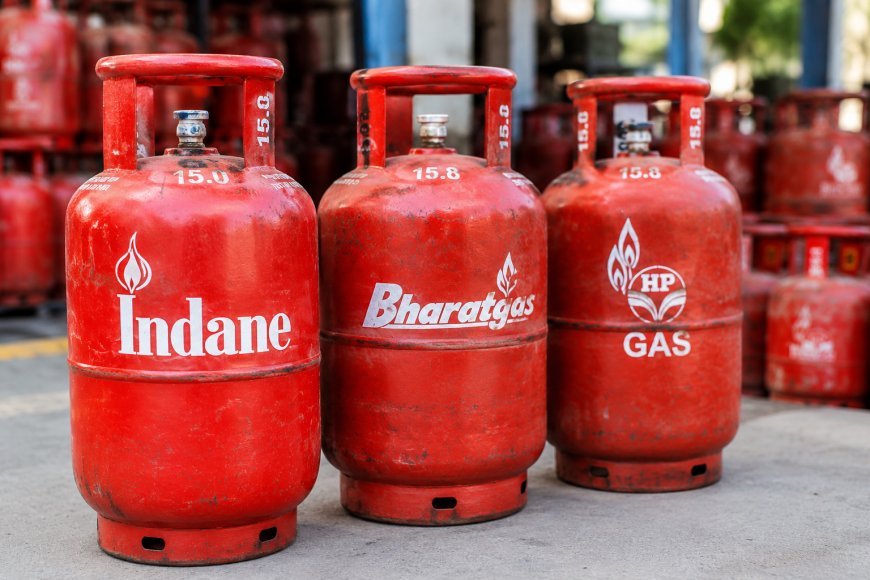 LPG Rules: 1 नवंबर से गैस सिलेंडर की कीमतों में हो सकता है बदलाव, e-KYC और PNG बिल पर भी रहेगी नजर